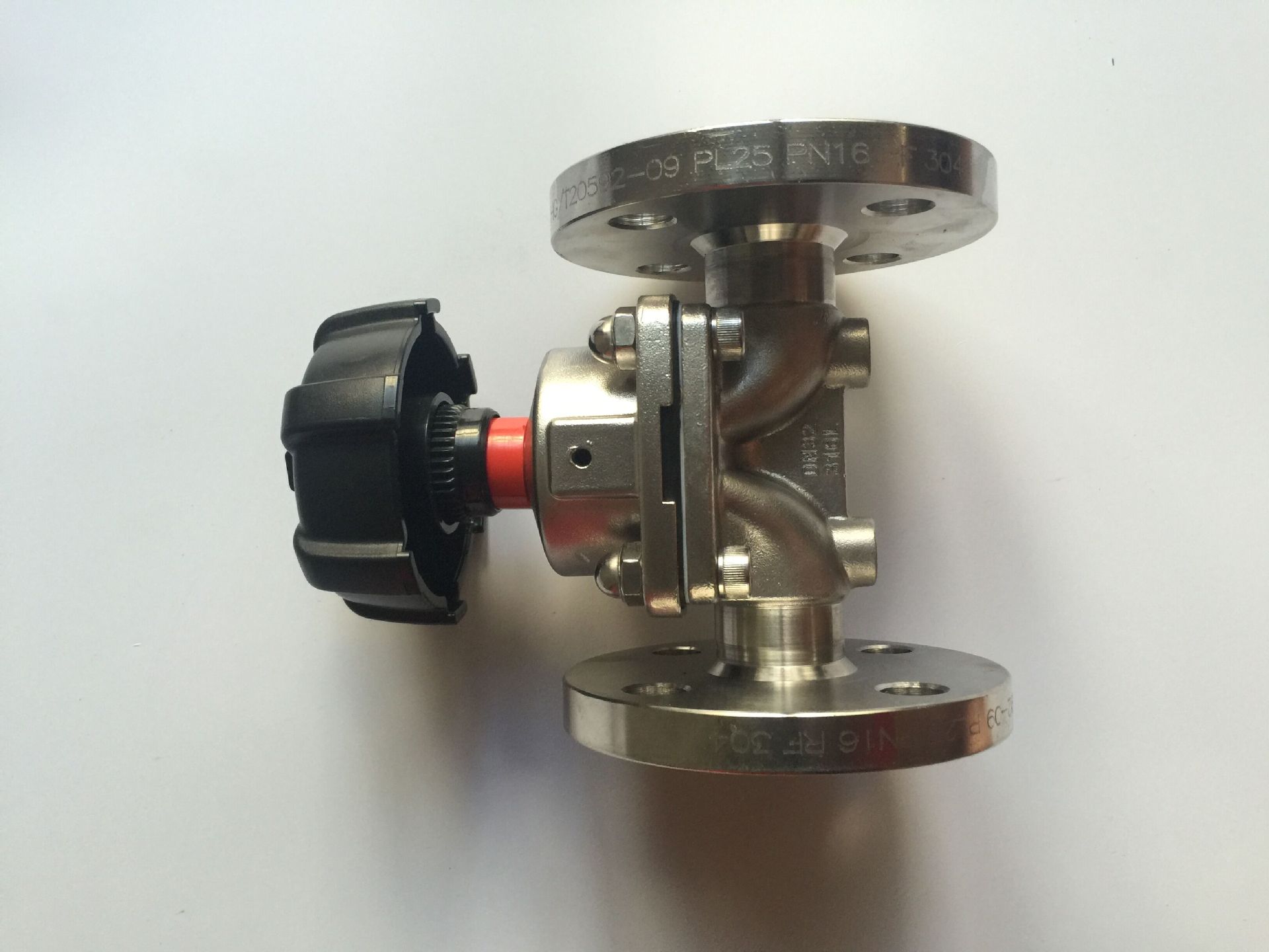 隔膜閥常見材質有哪些 其特點是什麽