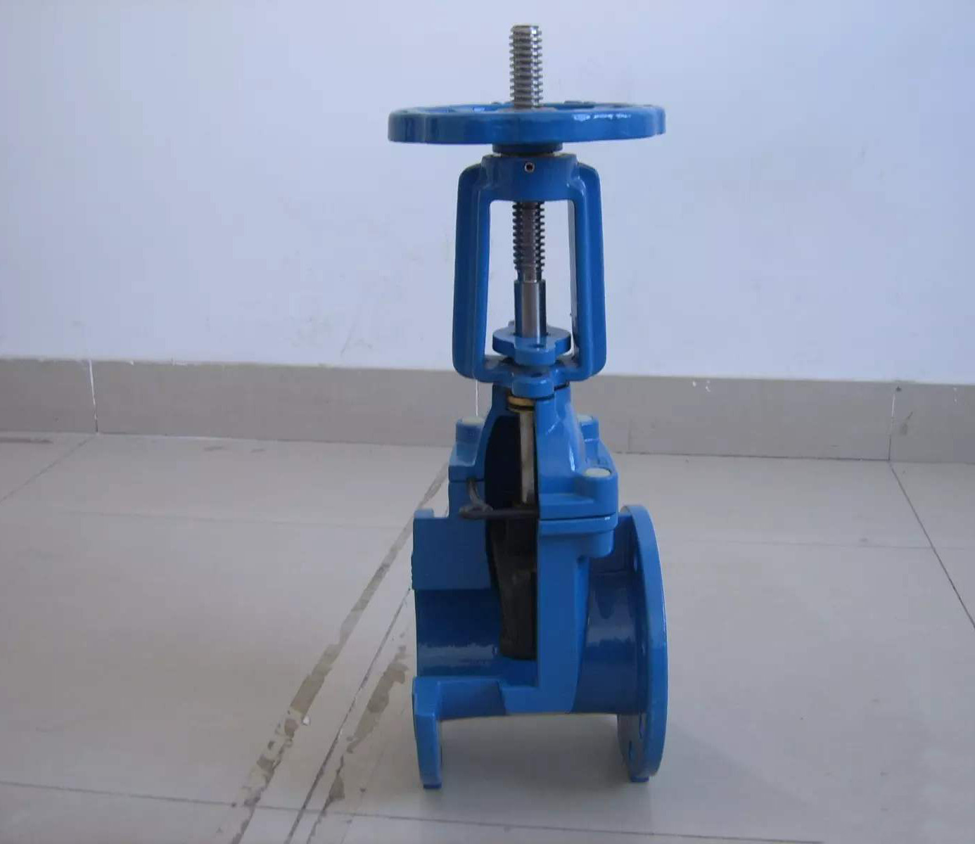 明杆閘（zhá）閥和暗杆閘閥（fá）的區別